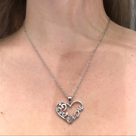 💙💎Little Cute Mom Necklace💎💙Fashion Jewelry - Picture 4 of 8